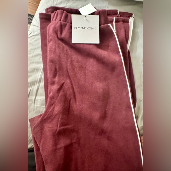 Beyond Yoga Maroon Joggers with White Stripes - Picture 9 of 9